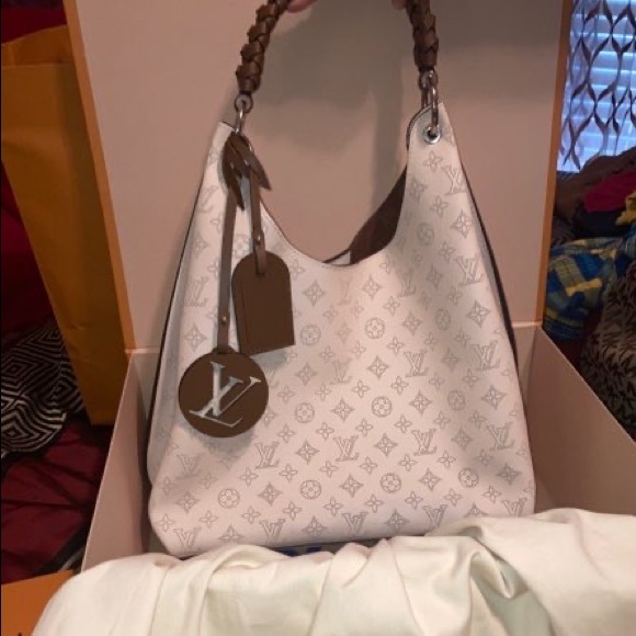 LOUIS VUITTON Carmel Mahina Calf Leather Hobo Bag Cream